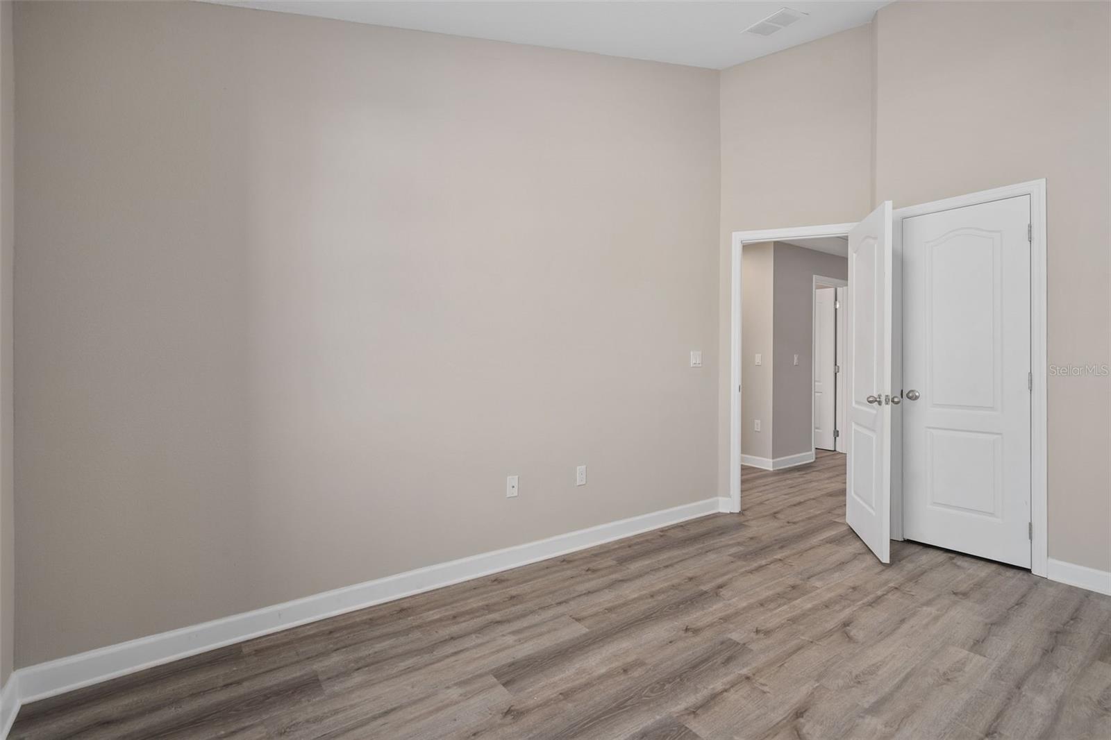 CORONADO TWNHMS - Residential