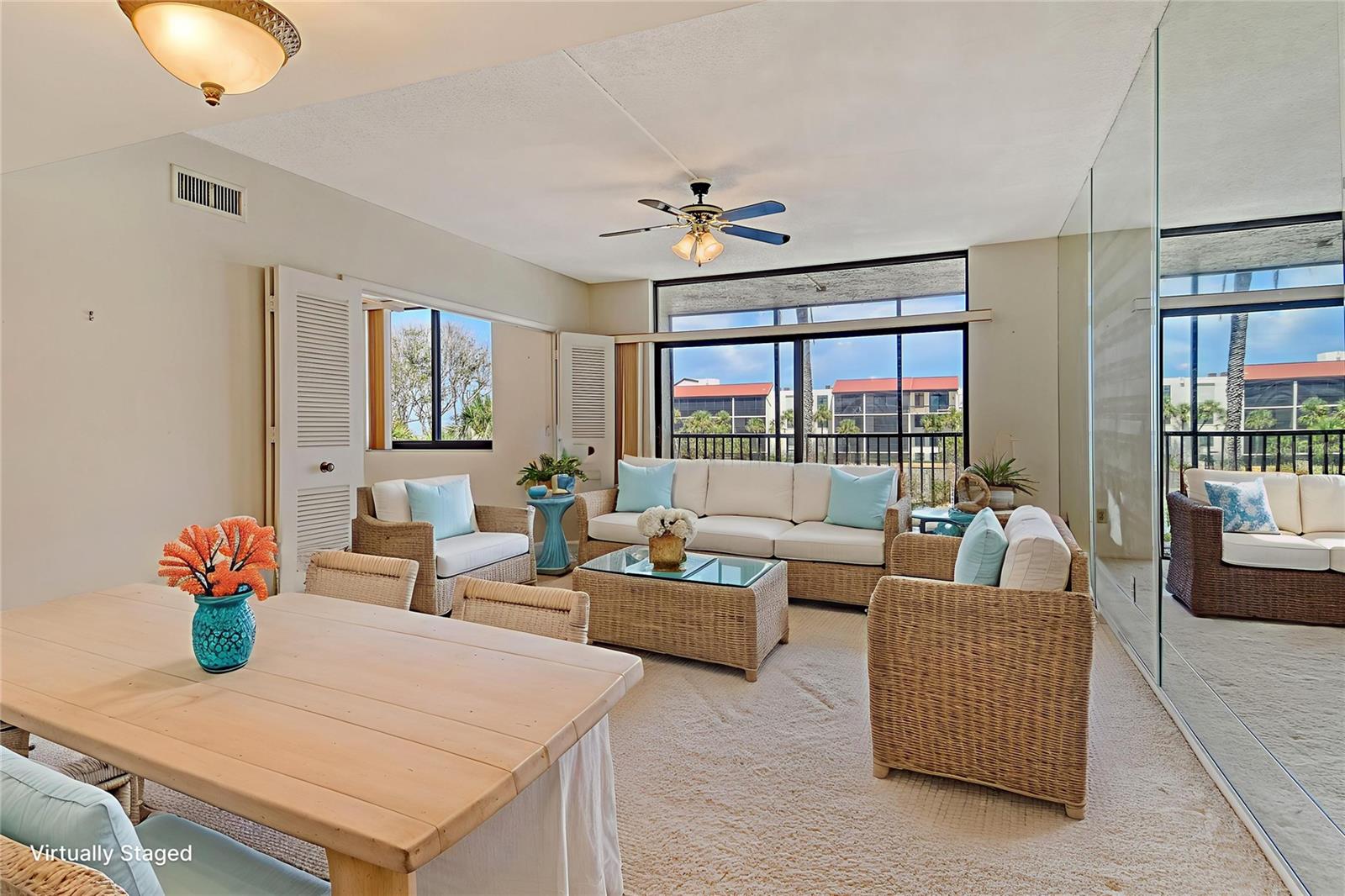 SEAPLACE V - Residential