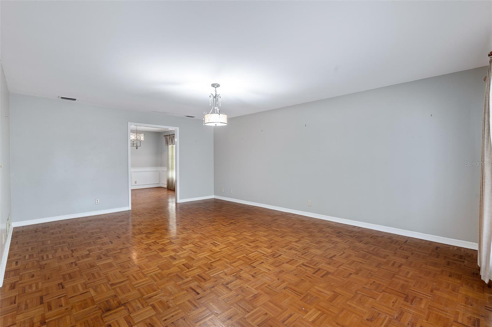 TRAILS UN 02M - Residential