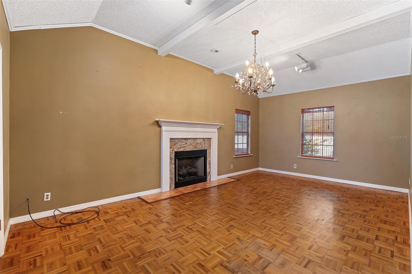 TRAILS UN 02M - Residential