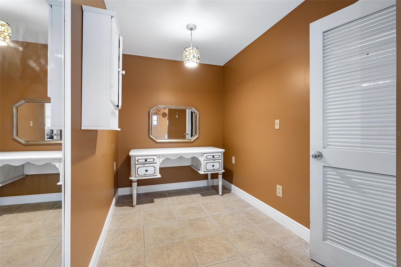 TRAILS UN 02M - Residential