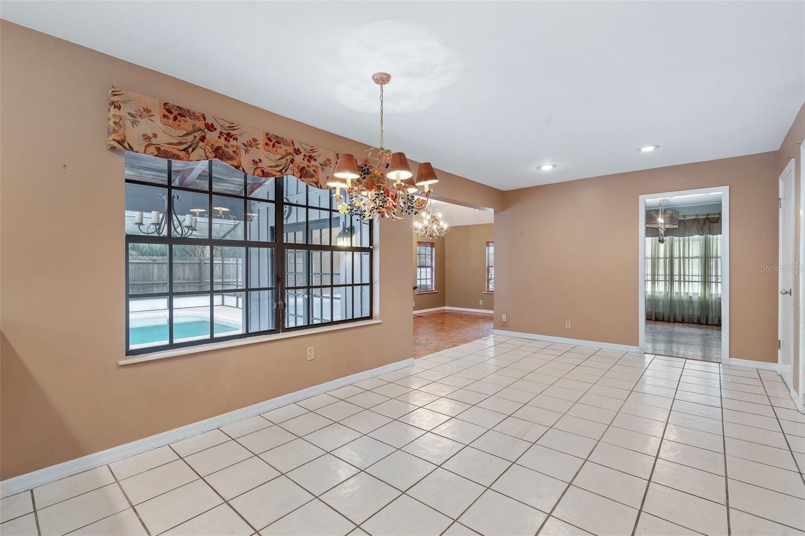 TRAILS UN 02M - Residential