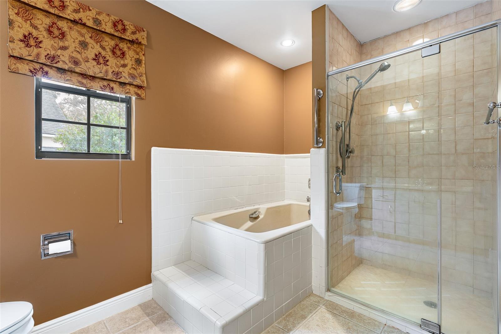 TRAILS UN 02M - Residential