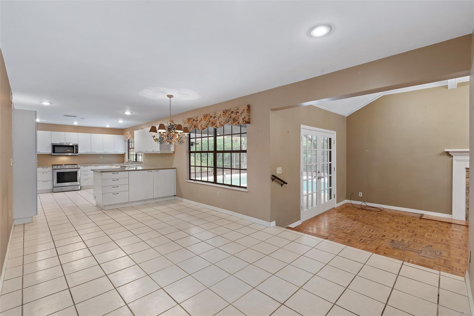 TRAILS UN 02M - Residential