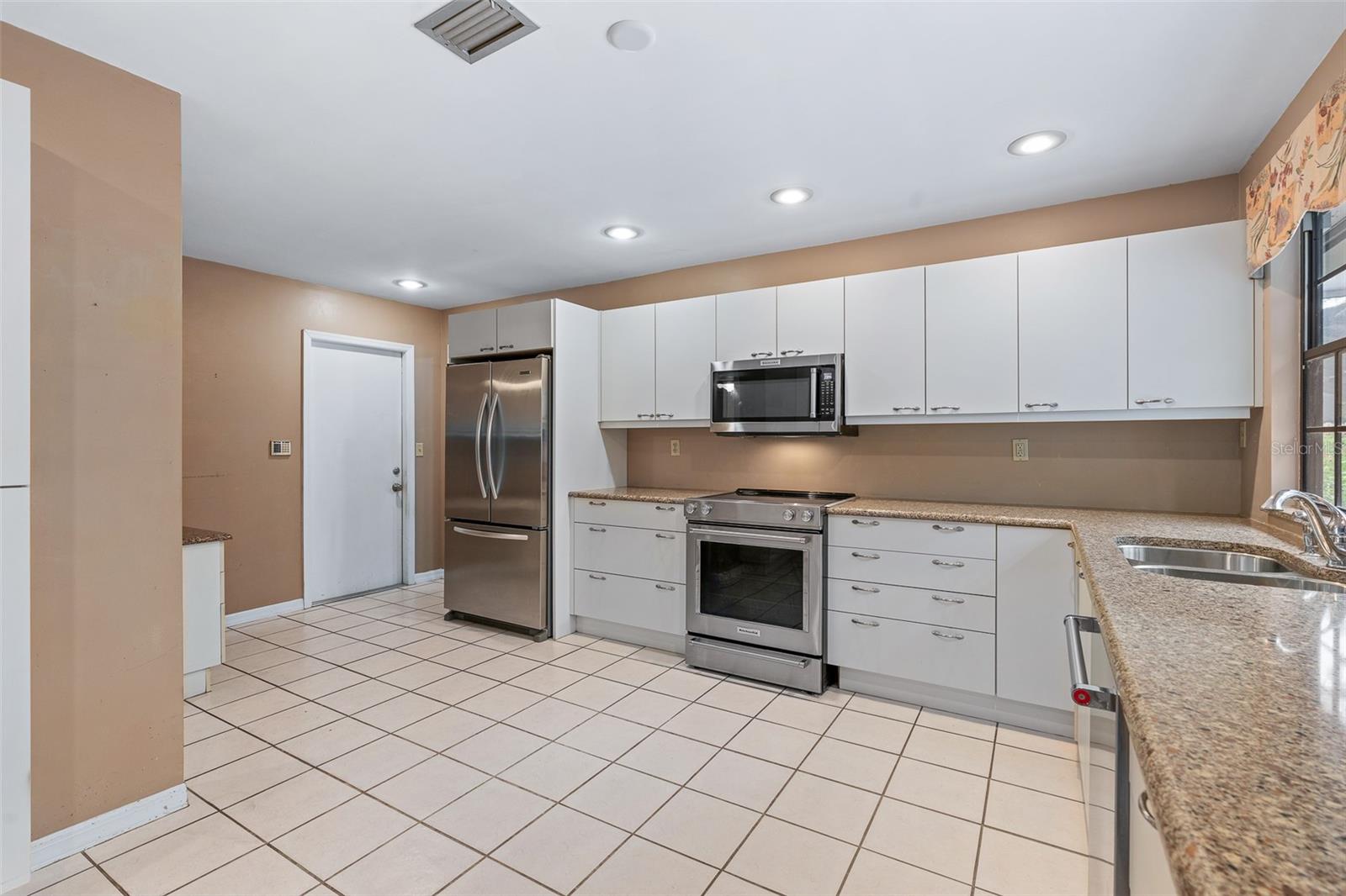 TRAILS UN 02M - Residential