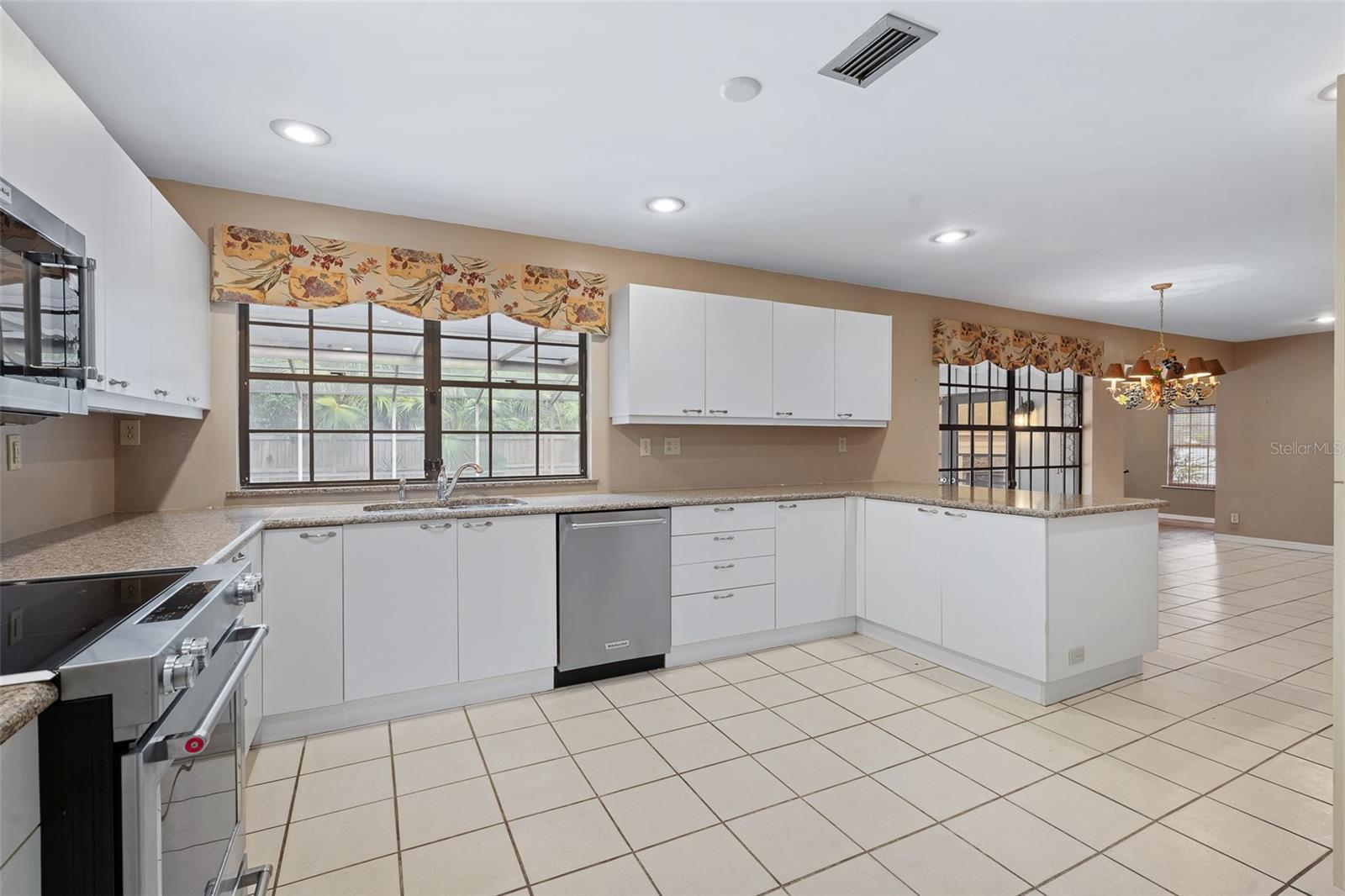 TRAILS UN 02M - Residential