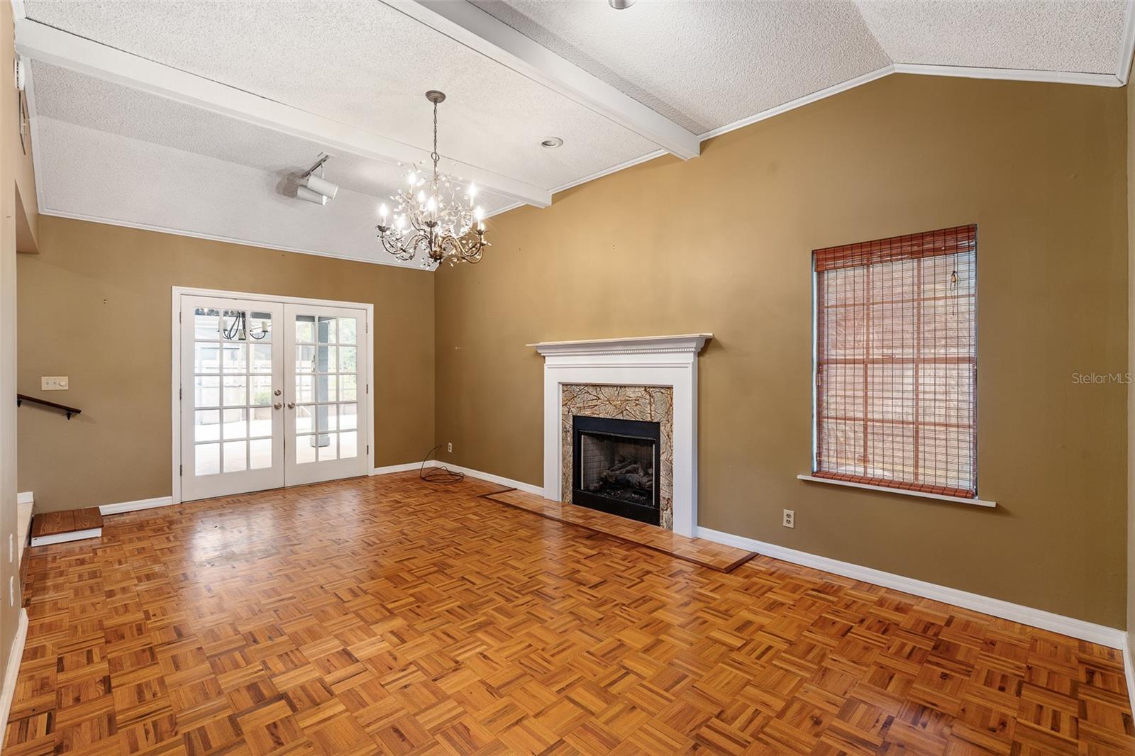 TRAILS UN 02M - Residential