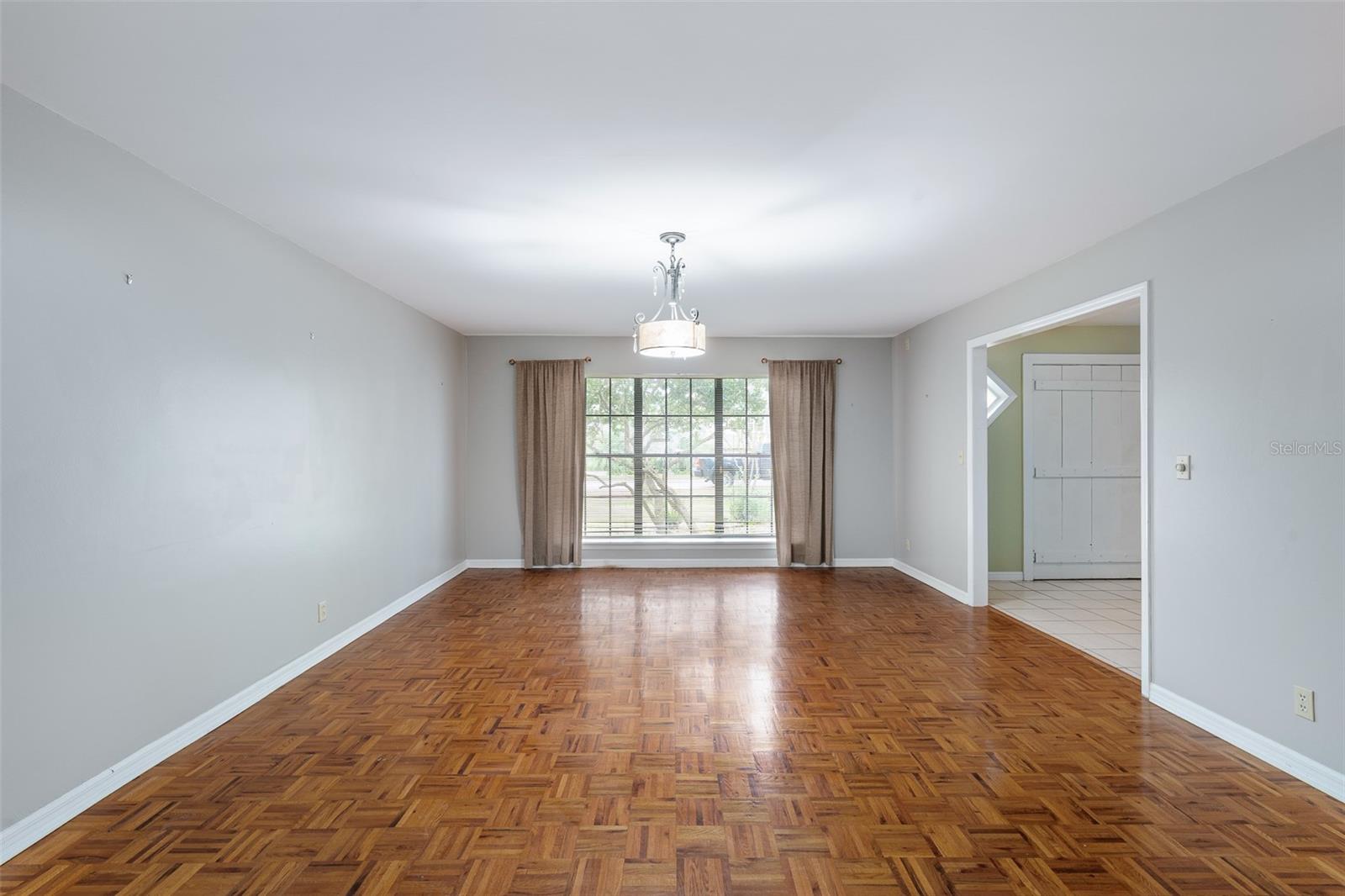 TRAILS UN 02M - Residential