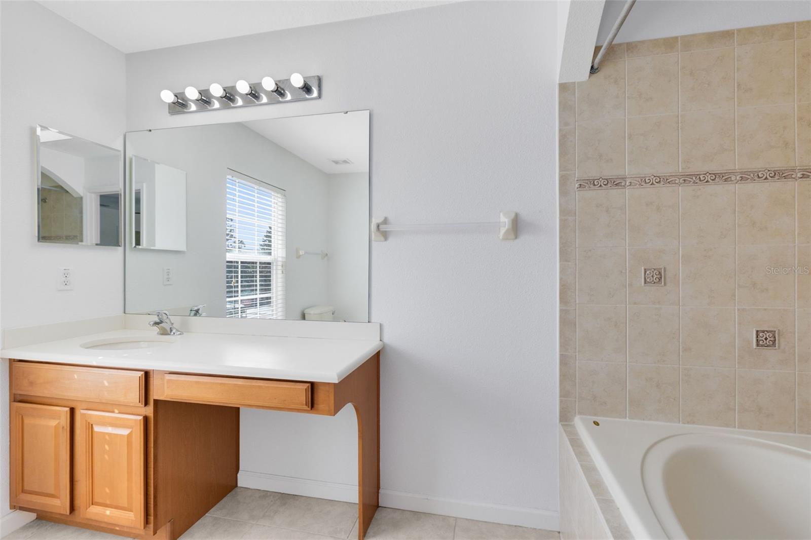 HERITAGE COMMONS - Residential