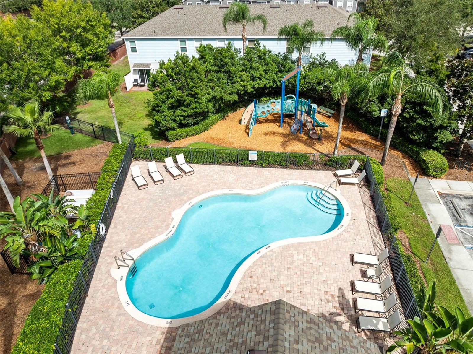 HERITAGE COMMONS - Residential