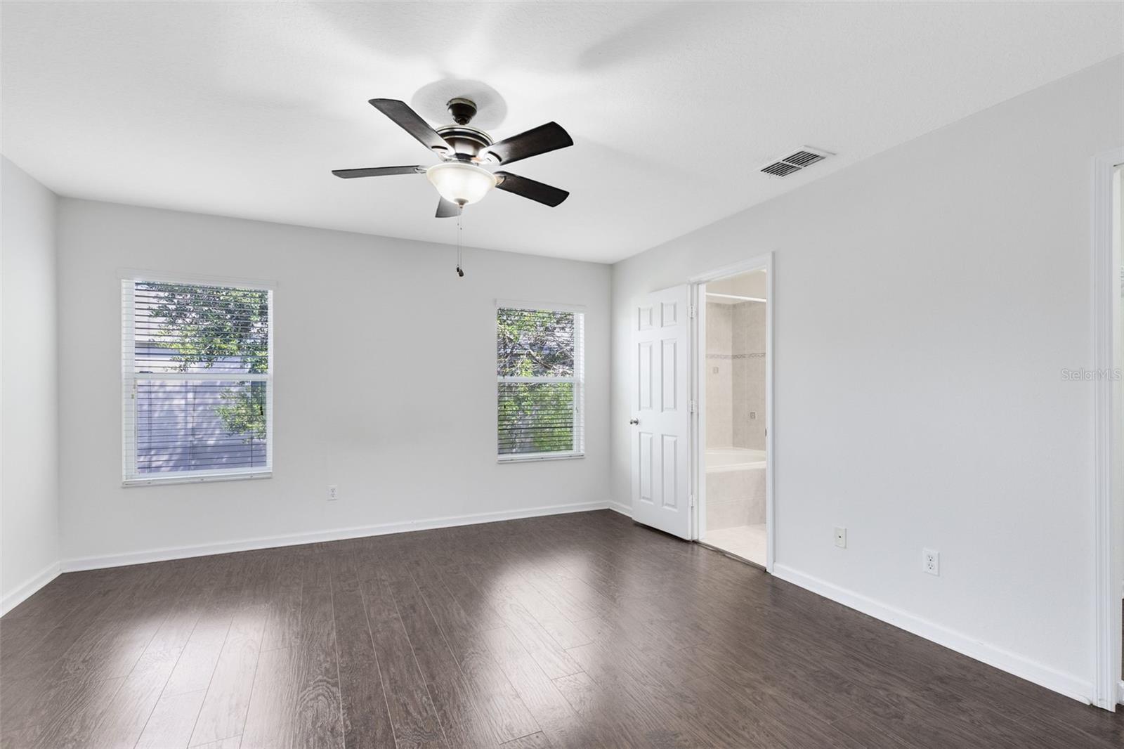 HERITAGE COMMONS - Residential