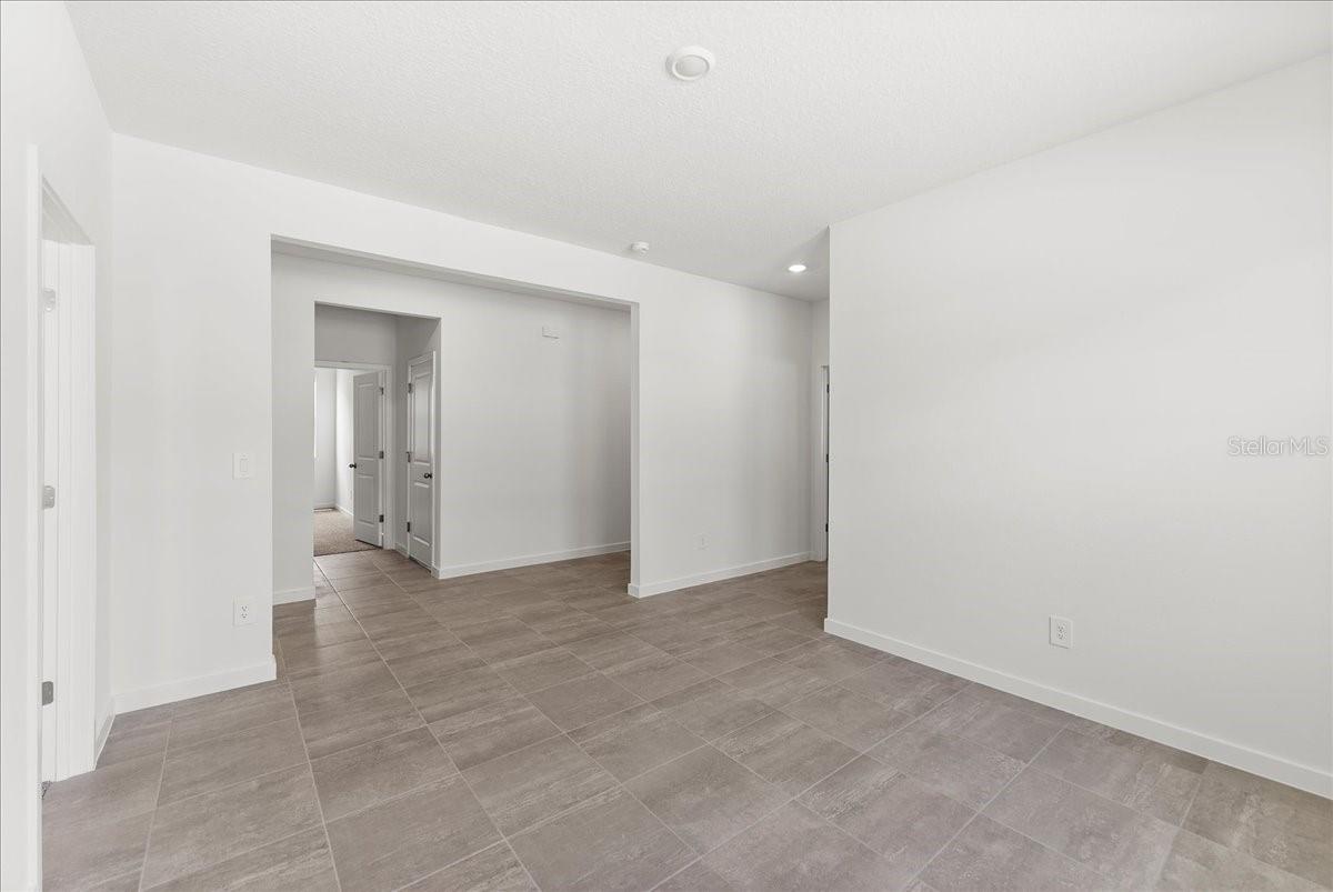 14 WANDERING CREEK WAY