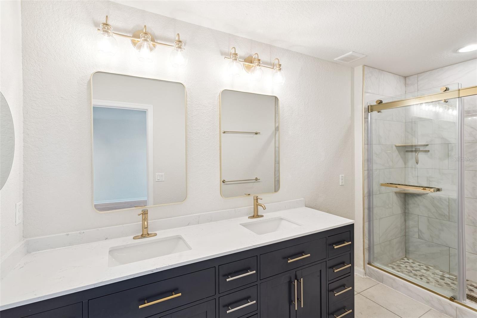 LAKE SAWYER SOUTH PH 03 - Residential