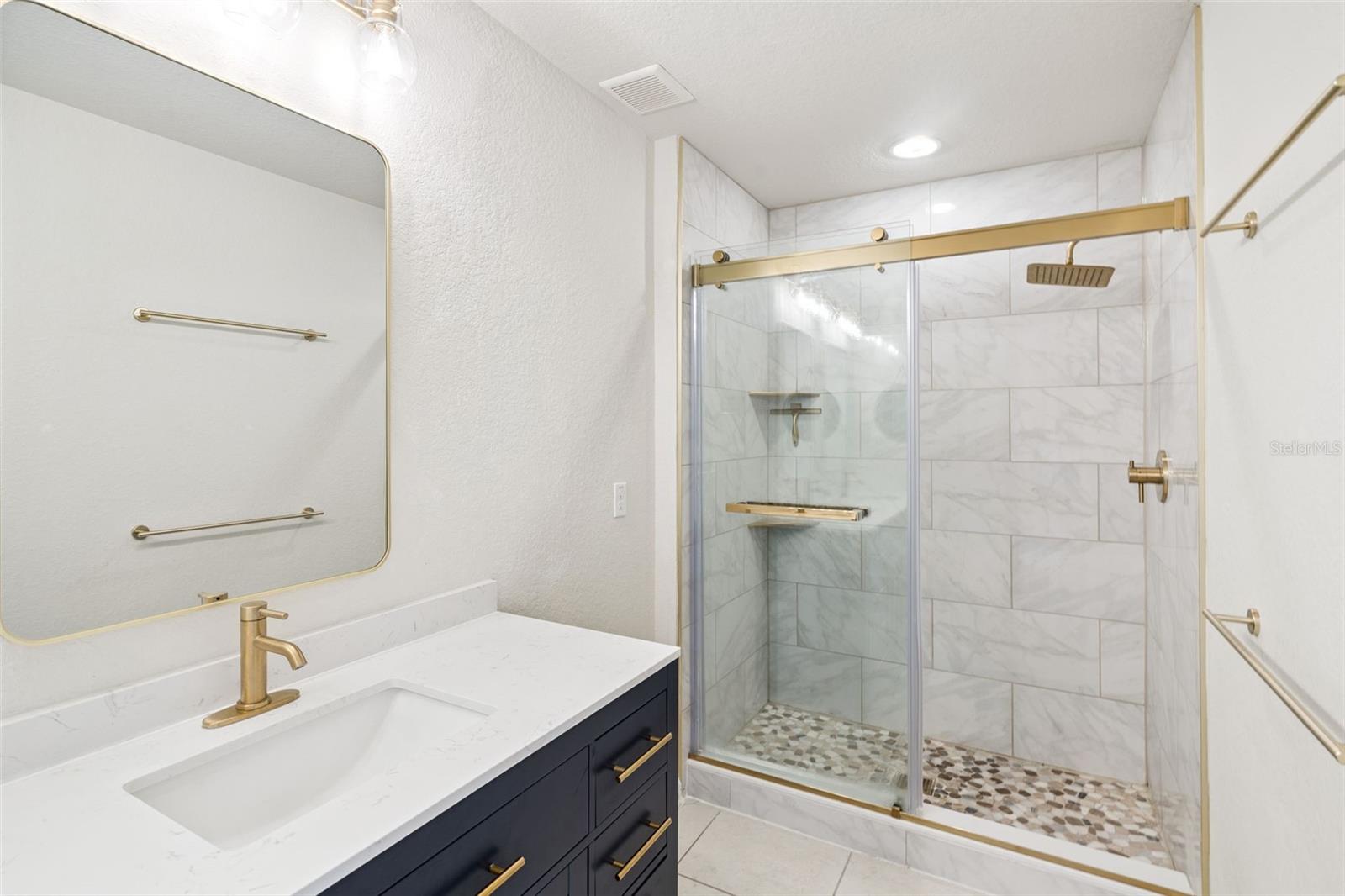 LAKE SAWYER SOUTH PH 03 - Residential