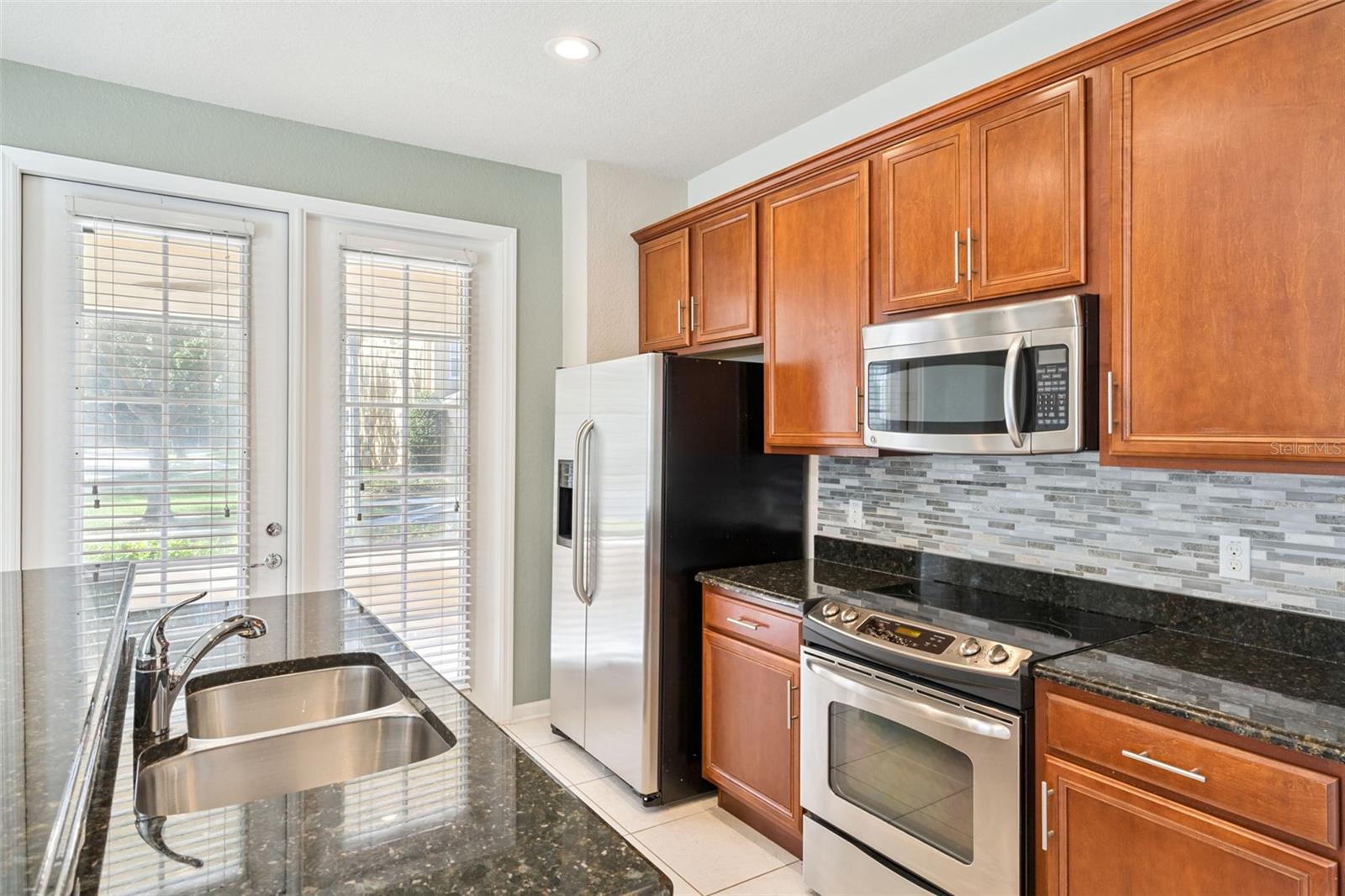 LAKE SAWYER SOUTH PH 03 - Residential