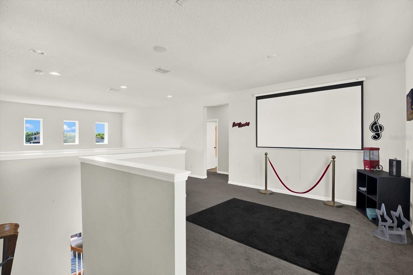 OAK CRK PRCL 10 - Residential