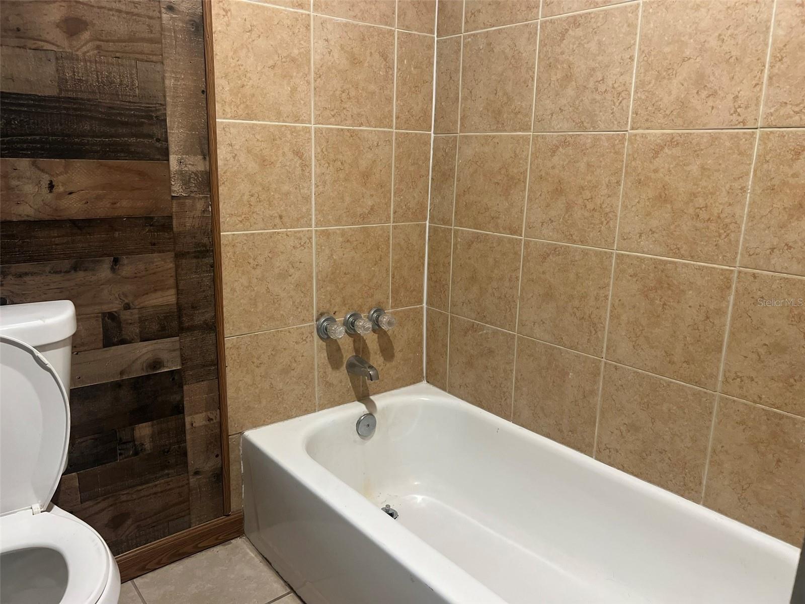 UNPLATTED - Residential Lease