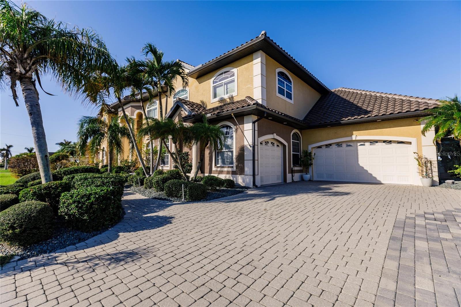 1209 SAN MATEO DRIVE