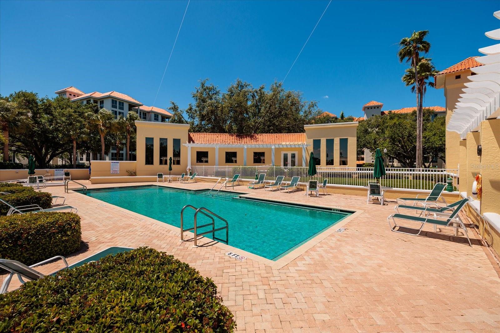 OSPREY POINTE AT DOLPHIN - Residential