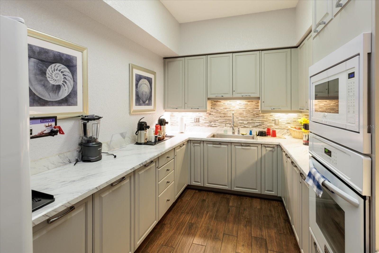 OSPREY POINTE AT DOLPHIN - Residential