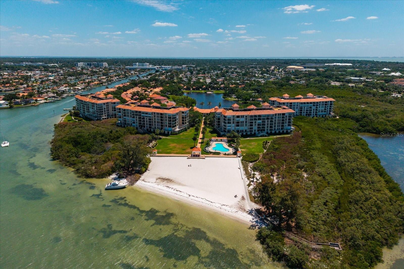 OSPREY POINTE AT DOLPHIN - Residential