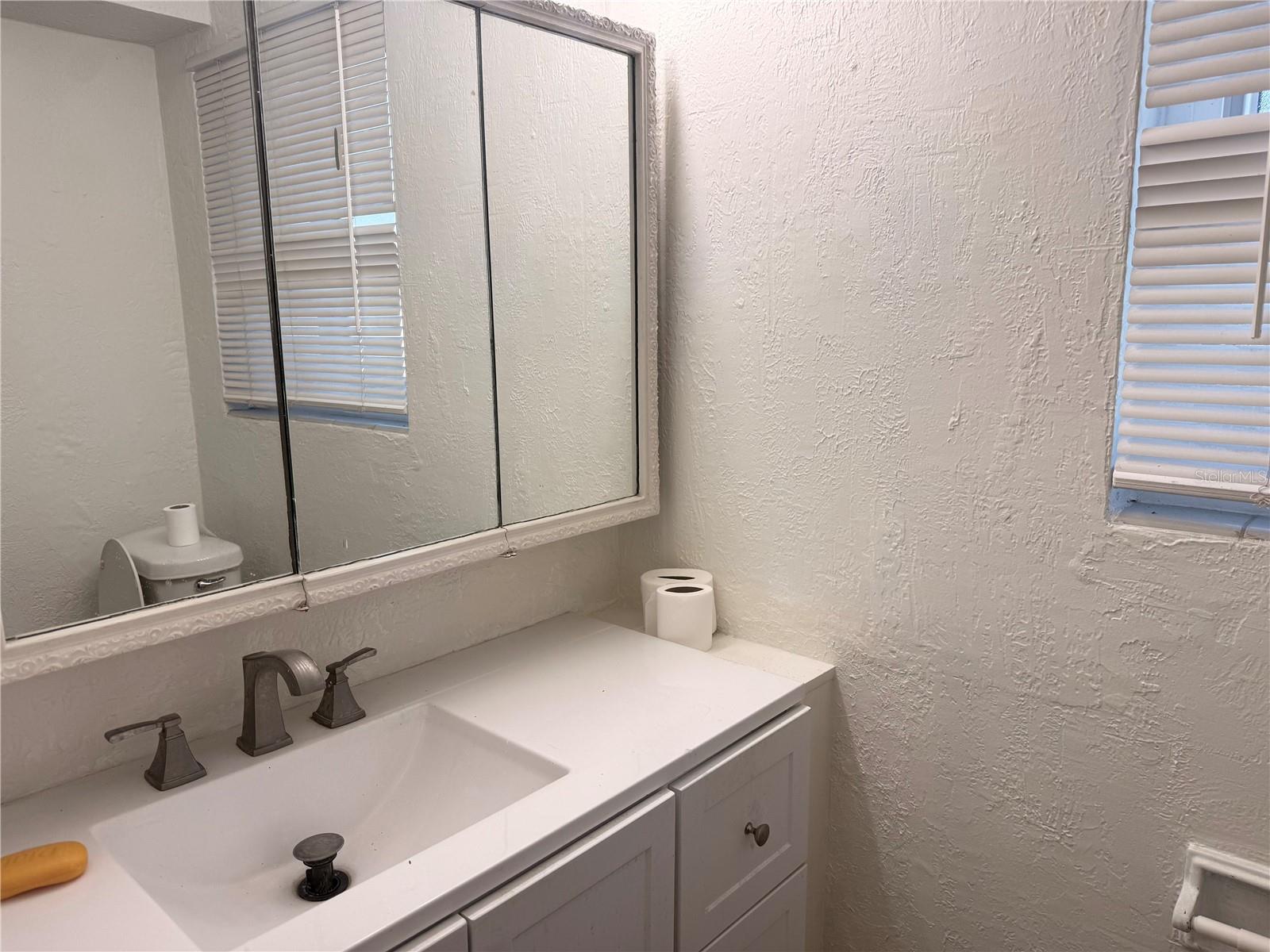 AZALEA PARK SEC 22 - Residential Lease