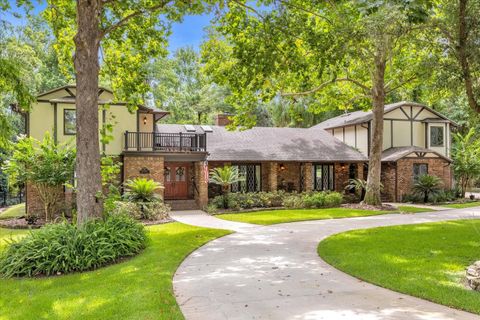 A home in LONGWOOD