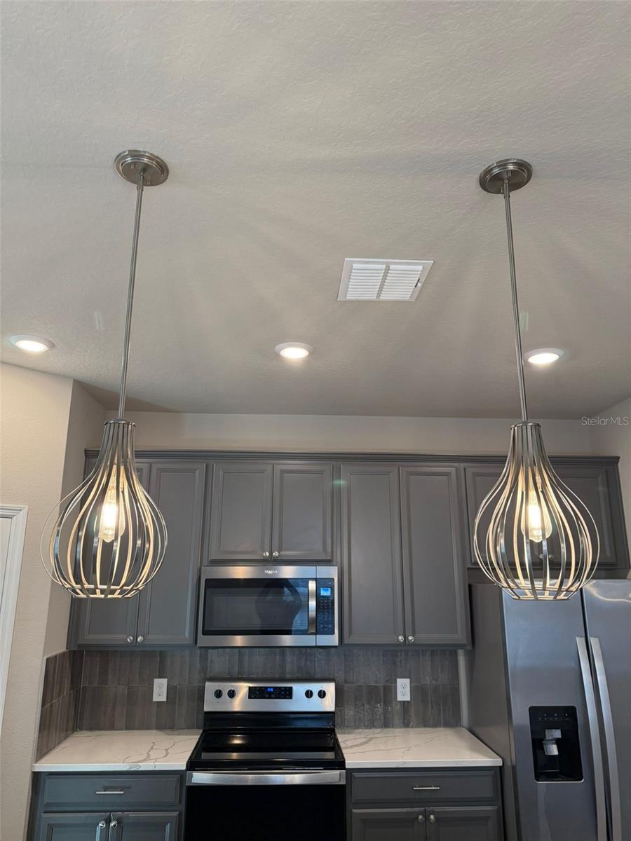 HIGHLAND RIDGE - Residential