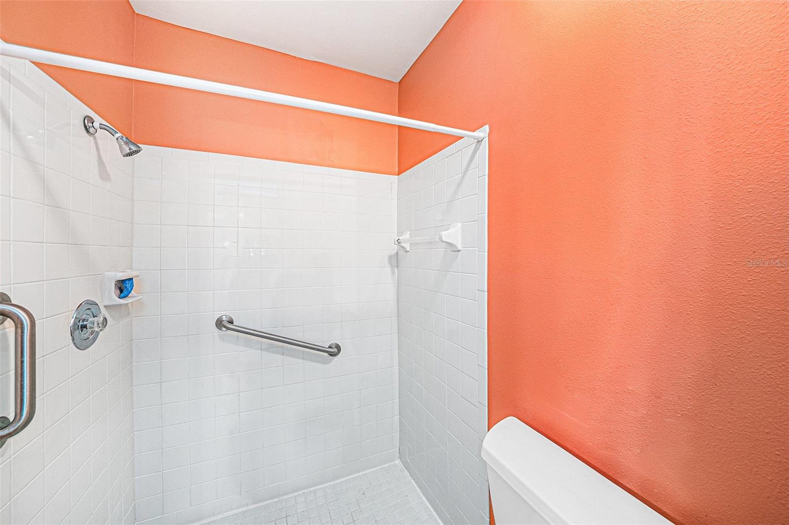 VILLAS OF BEACON GROVES - Residential