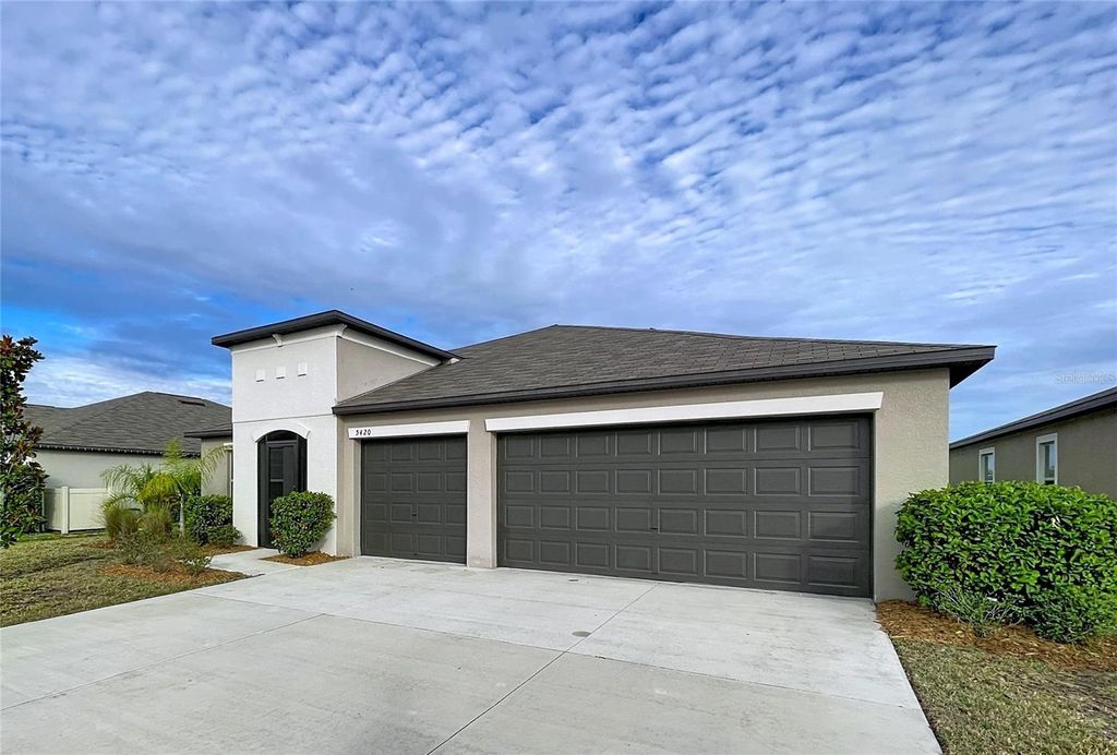 Photo of 5420 Leslie Canyon Drive, Wimauma, FL 33598 (MLS # TB8451244)