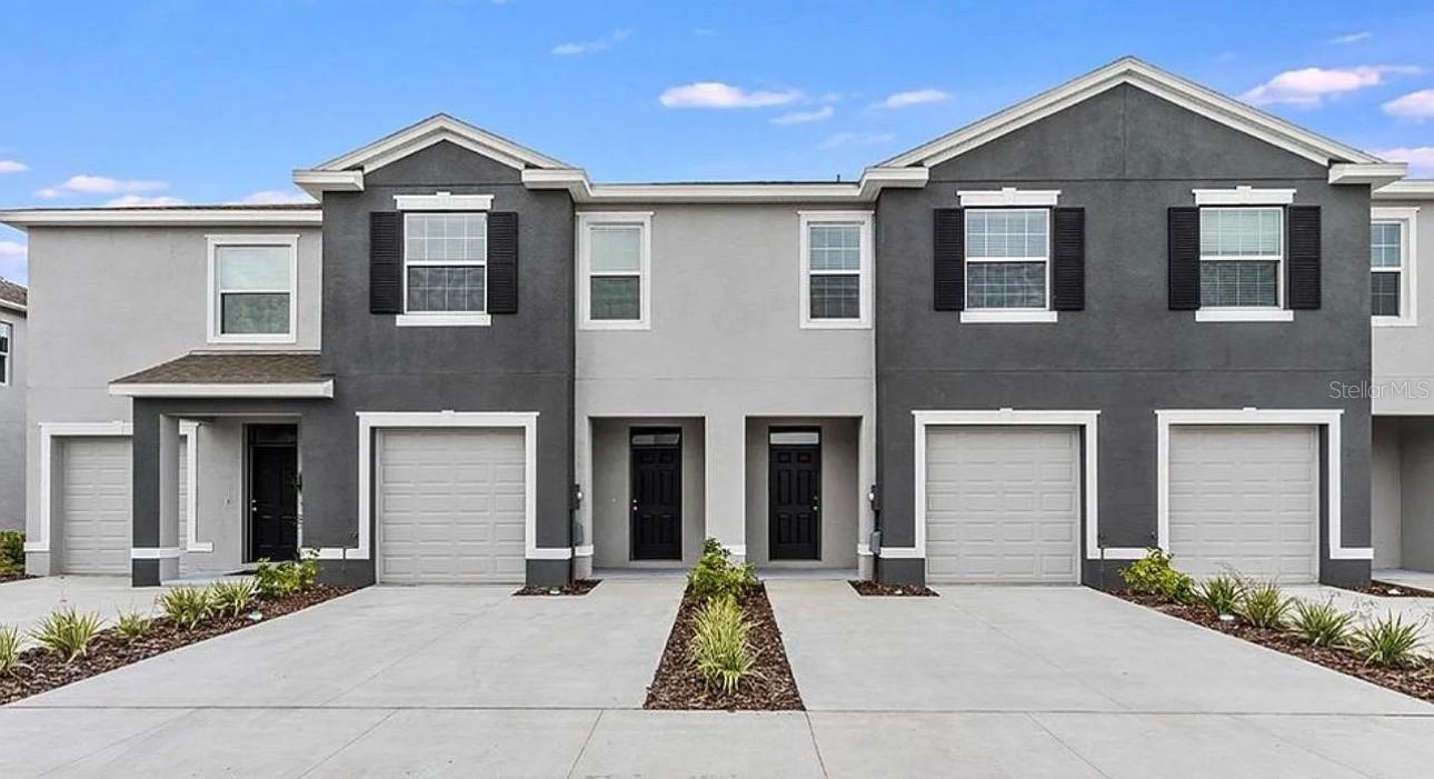 Occupied until 7-31-25. Will be available as 8-1-25 Townhome 3 bedroom 2.5 bathroom and one car garage on huge lanai/ lake in gated community located in Epperson lagoon for rent for $2195 monthly includes washer and dryer, smart house includes ( smart door lock, garage opening and thermostat) lawn service. The townhome very close to shopping center, Tampa premium outlet and great school also very close to the highway.