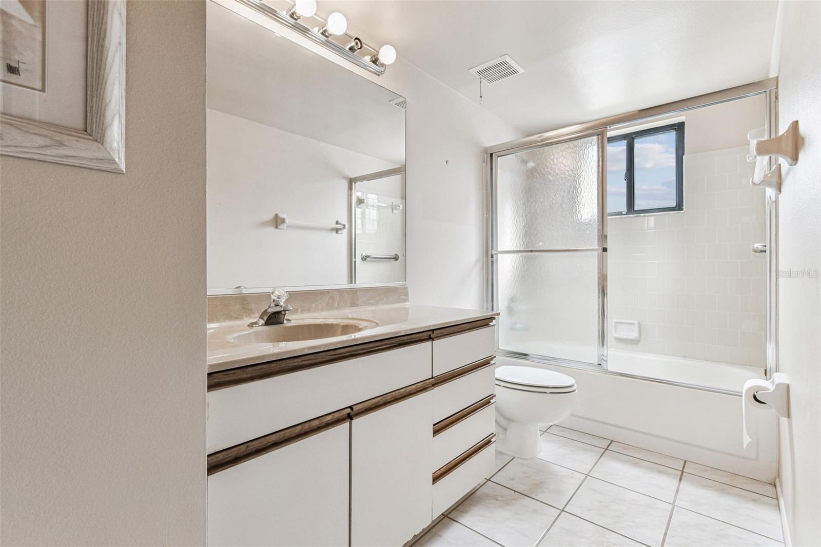 EAGLE CREEK V - Residential