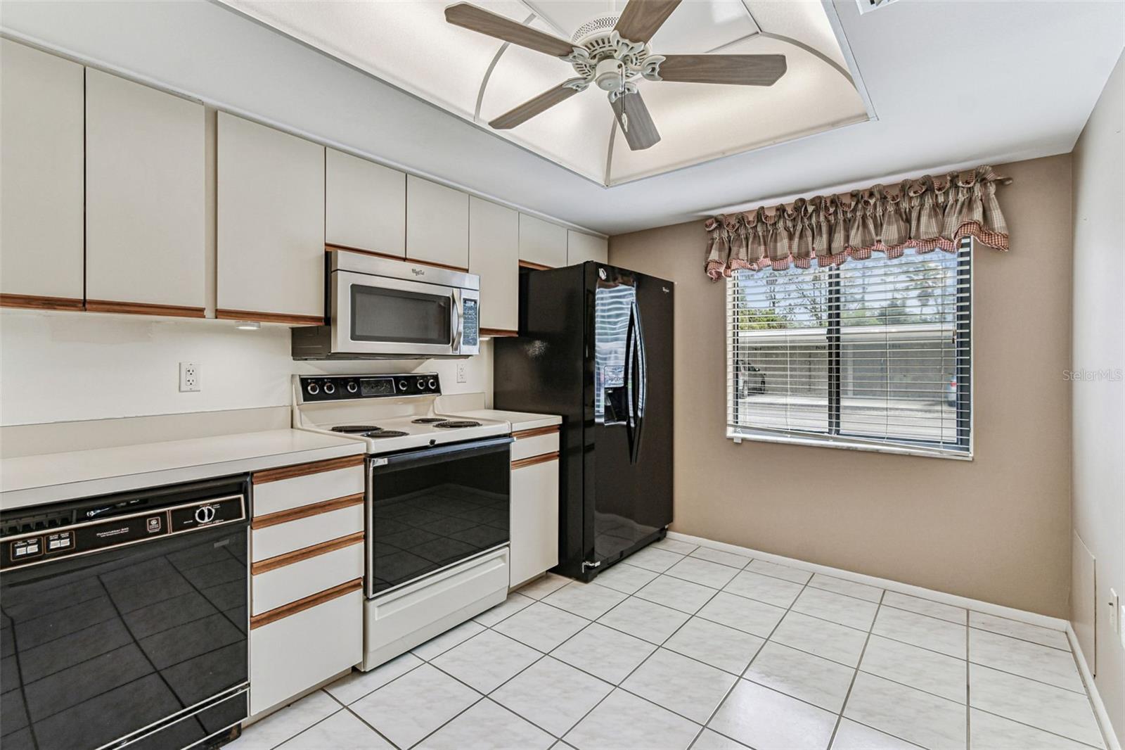 EAGLE CREEK V - Residential