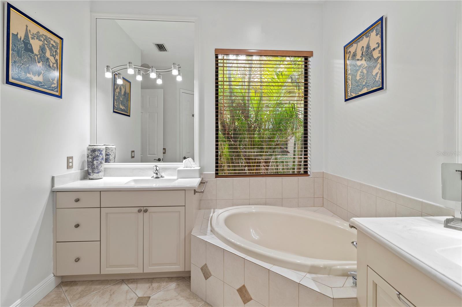 LAKEWOOD RANCH COUNTRY CLUB VILLAGE AA 1&2 - Residential