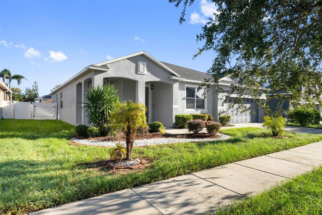 Photo of 11114 Hartford Fern Drive, Riverview, FL 33569 (MLS # TB8541391)