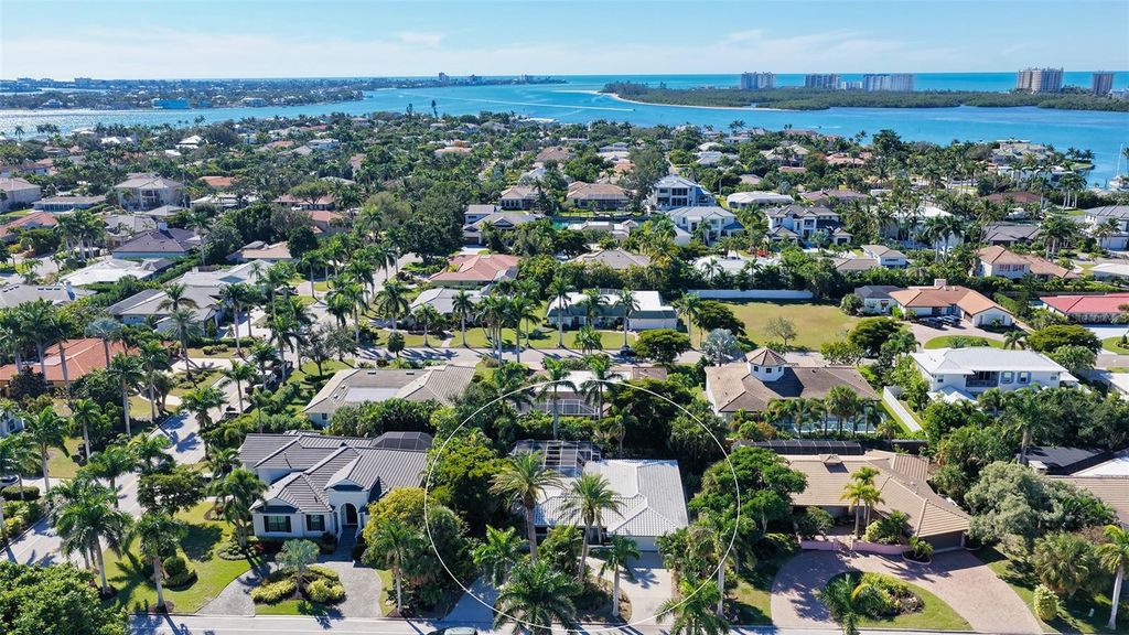 Photo of 338 Bird Key Drive, Sarasota, FL 34236 (MLS # A4671470)