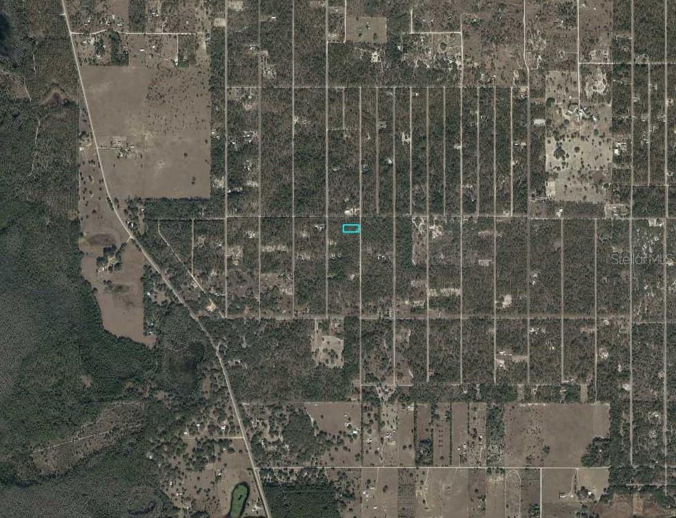 RAINBOW LAKES ESTATE - Land