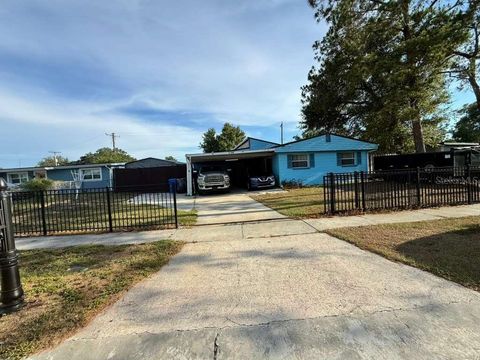 Photo of 7917 Rideout Road, Tampa, FL 33619 (MLS # TB8523896)