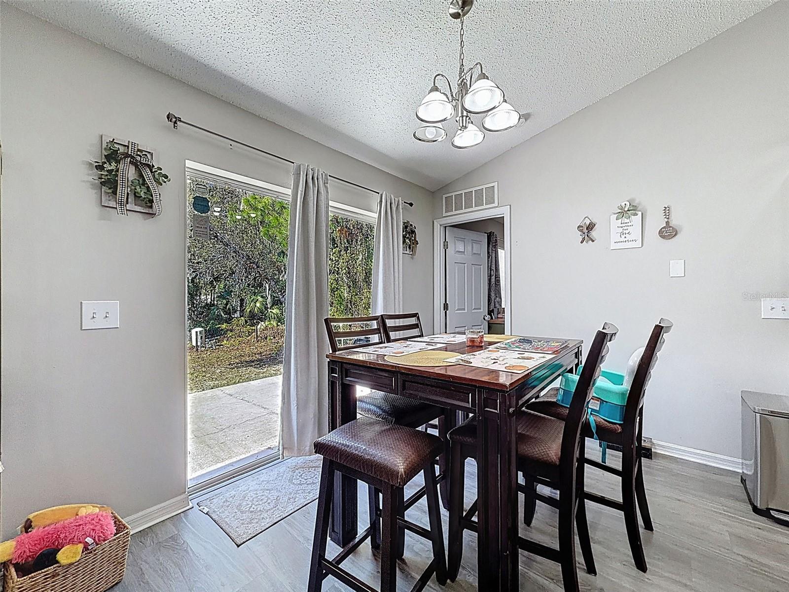 ROYAL HIGHLANDS - Residential