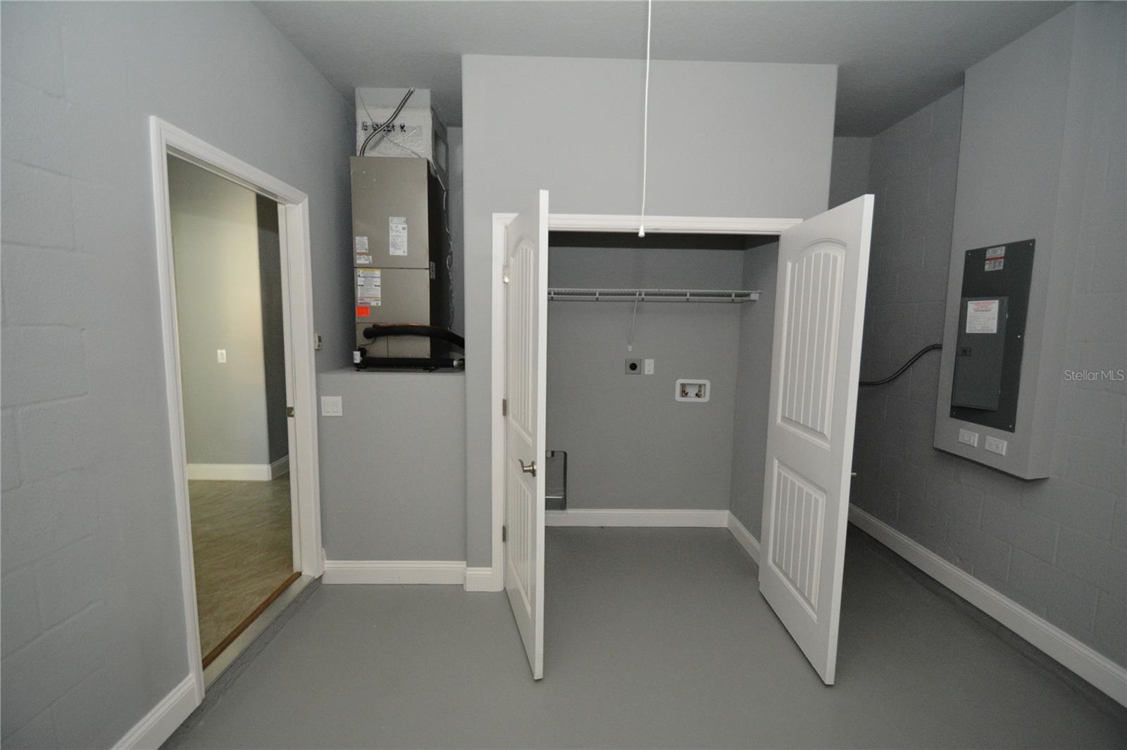 PINE GROVE - Residential Lease