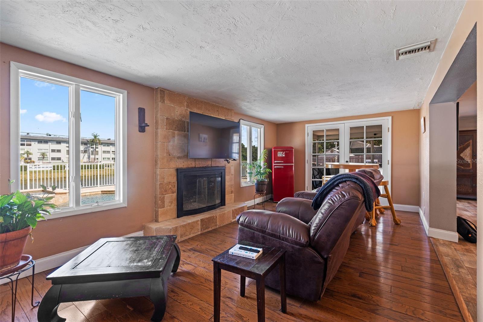 IMPERIAL PARK - Residential