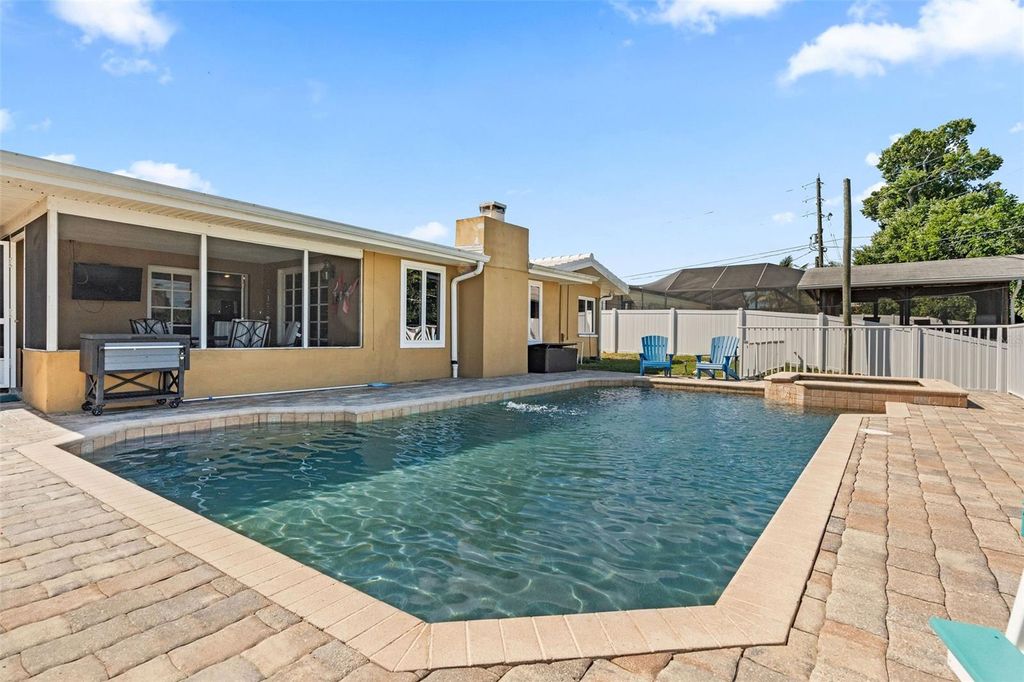 Photo of 2020 Coronet Lane, Clearwater, FL 33764 (MLS # TB8440389)