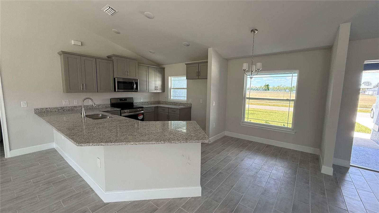3249 VICKERS LANE