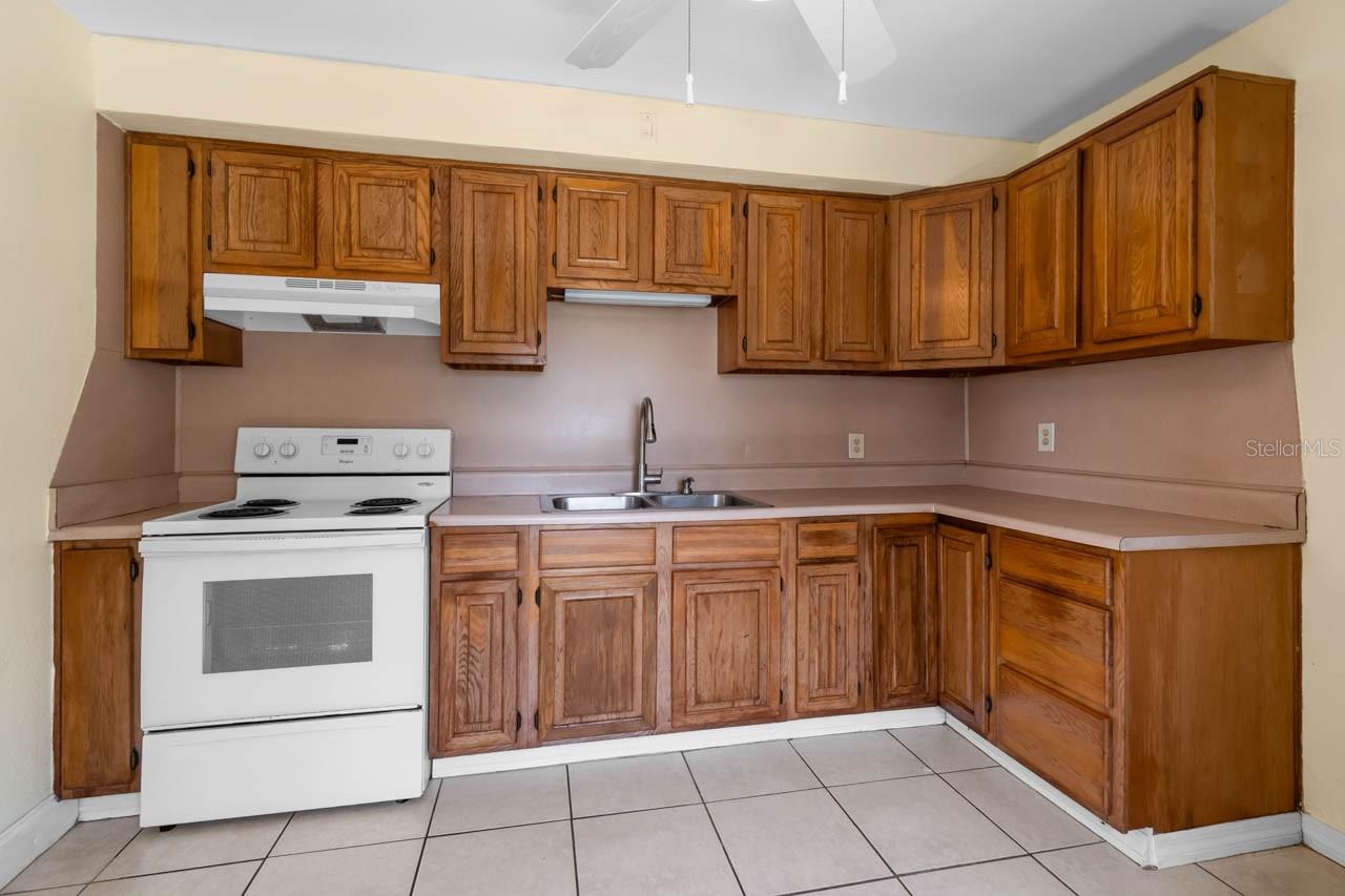 RUSKIN CITY 1ST ADD - Residential