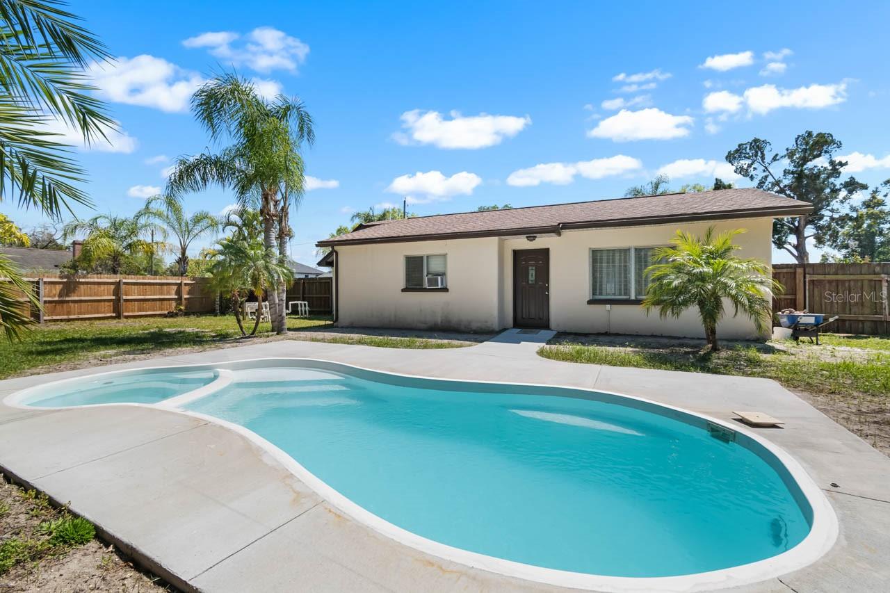 RUSKIN CITY 1ST ADD - Residential