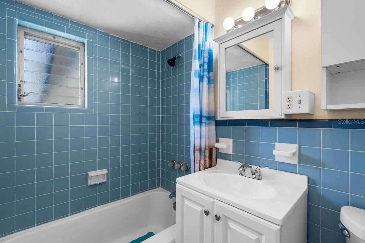 RUSKIN CITY 1ST ADD - Residential