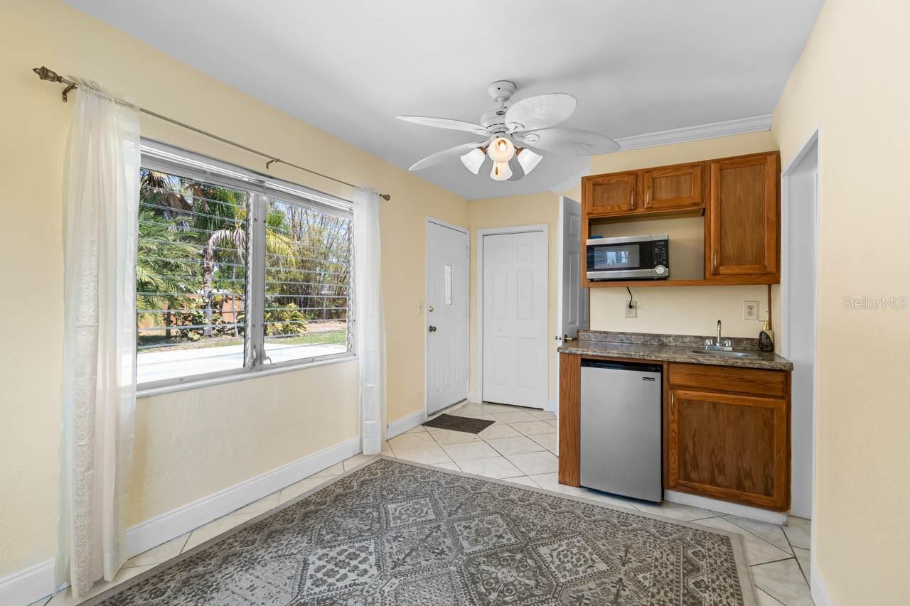 RUSKIN CITY 1ST ADD - Residential