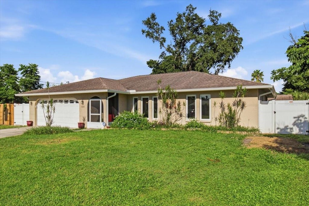 Photo of 3105 Baldwin Avenue, Sarasota, FL 34232 (MLS # A4705521)