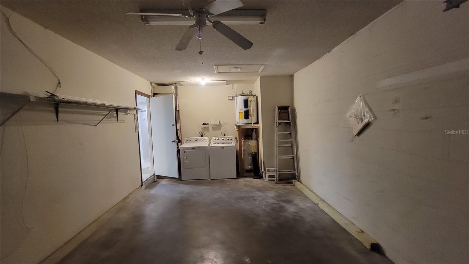 LAKE GARDENS SUB - Residential Lease