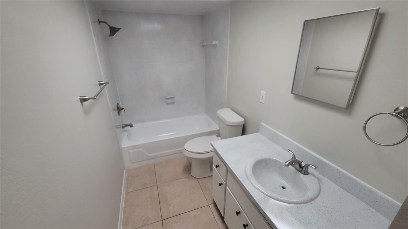 LAKE GARDENS SUB - Residential Lease